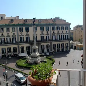 Relais Piazza Dei Martiri Frühstückspension